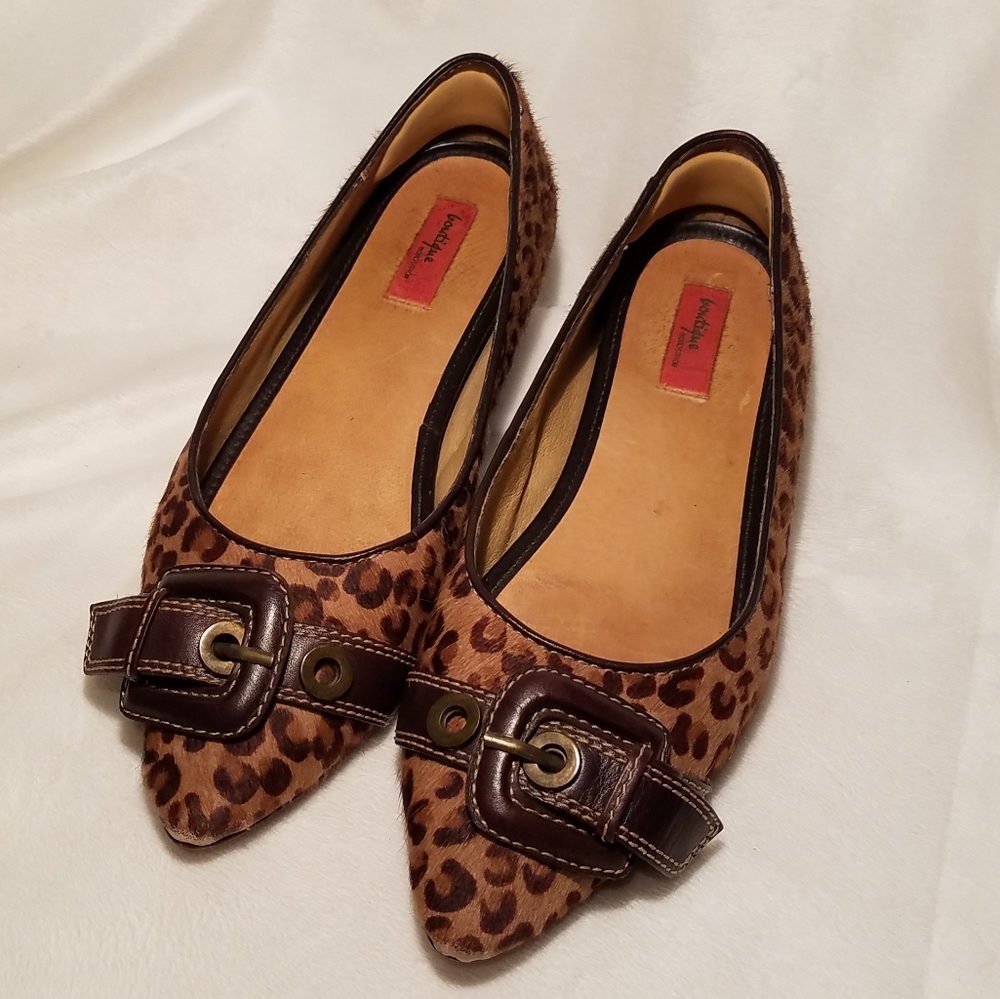 Boutique Nordstrom leopard pointed flat size 7
